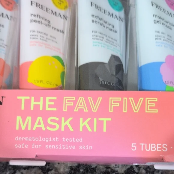 Freeman The Fav Five Mask Kit - Picture 4 of 6